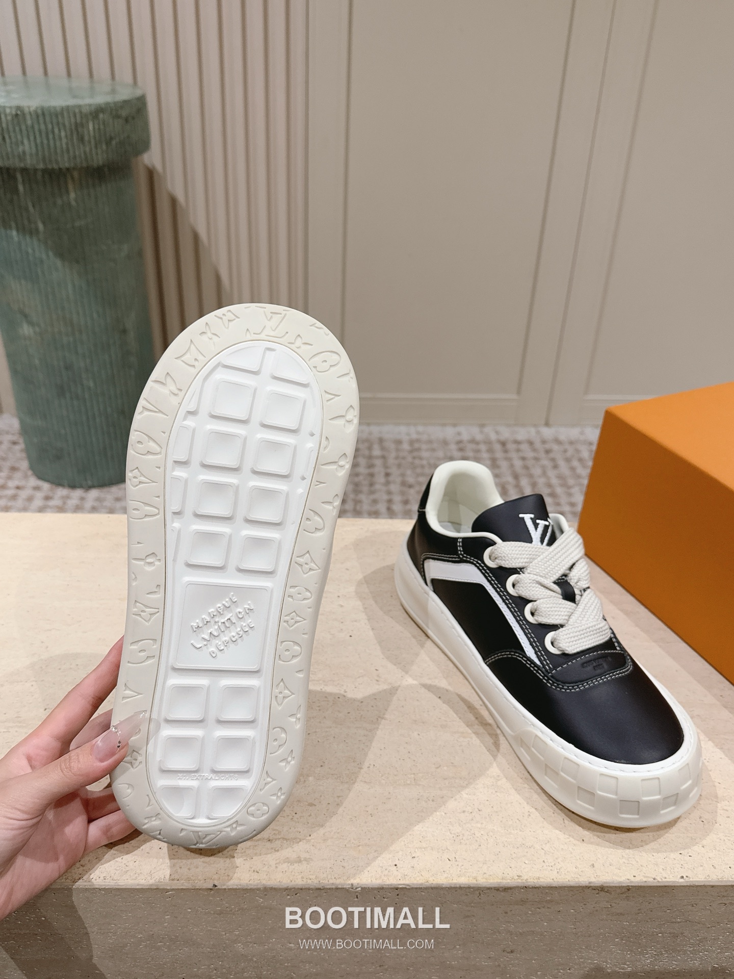 Louis Vuitton Logo Signature Platform Casual Calfskin Mesh White Sneakers 루이비통 로고 시그니처 플랫폼 캐주얼 송아지가죽 메쉬 화이트 스니커즈 8