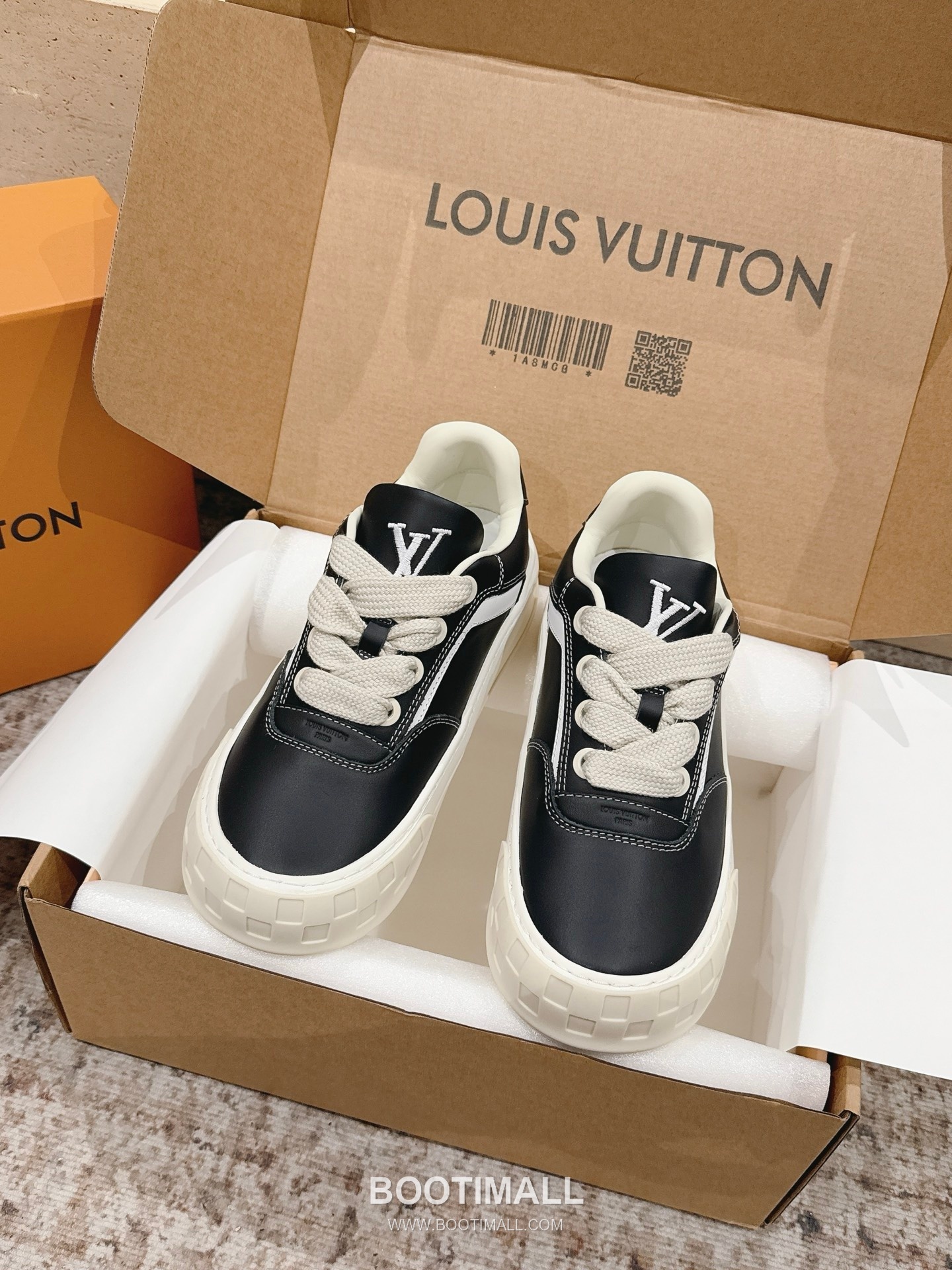 Louis Vuitton Logo Signature Platform Casual Calfskin Mesh White Sneakers 루이비통 로고 시그니처 플랫폼 캐주얼 송아지가죽 메쉬 화이트 스니커즈 9