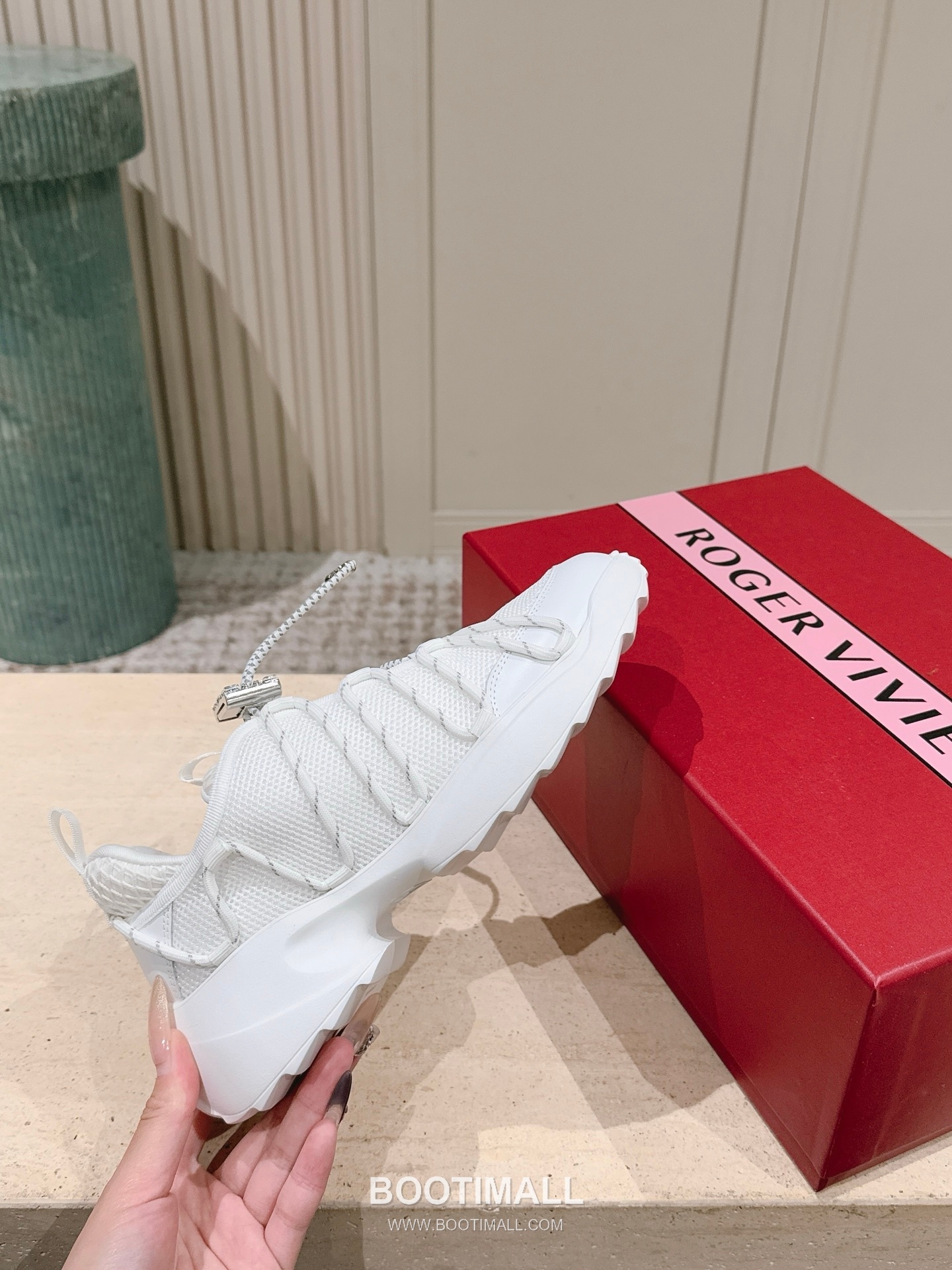 Prada Viv Run Crystal Buckle Mesh Lambskin Black Sneakers 프라다 비브 런 크리스털 버클 메쉬 양가죽 블랙 스니커즈 5