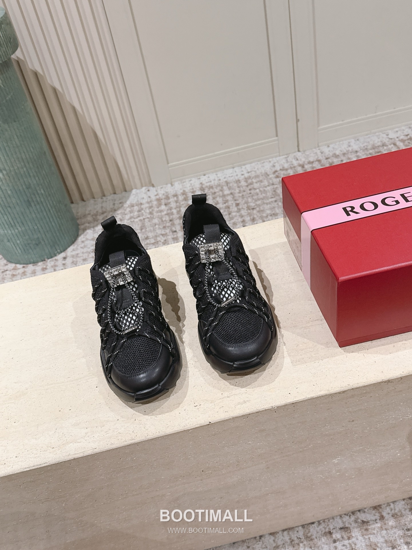 Prada Viv Run Crystal Buckle Mesh Lambskin Black Sneakers 프라다 비브 런 크리스털 버클 메쉬 양가죽 블랙 스니커즈 2