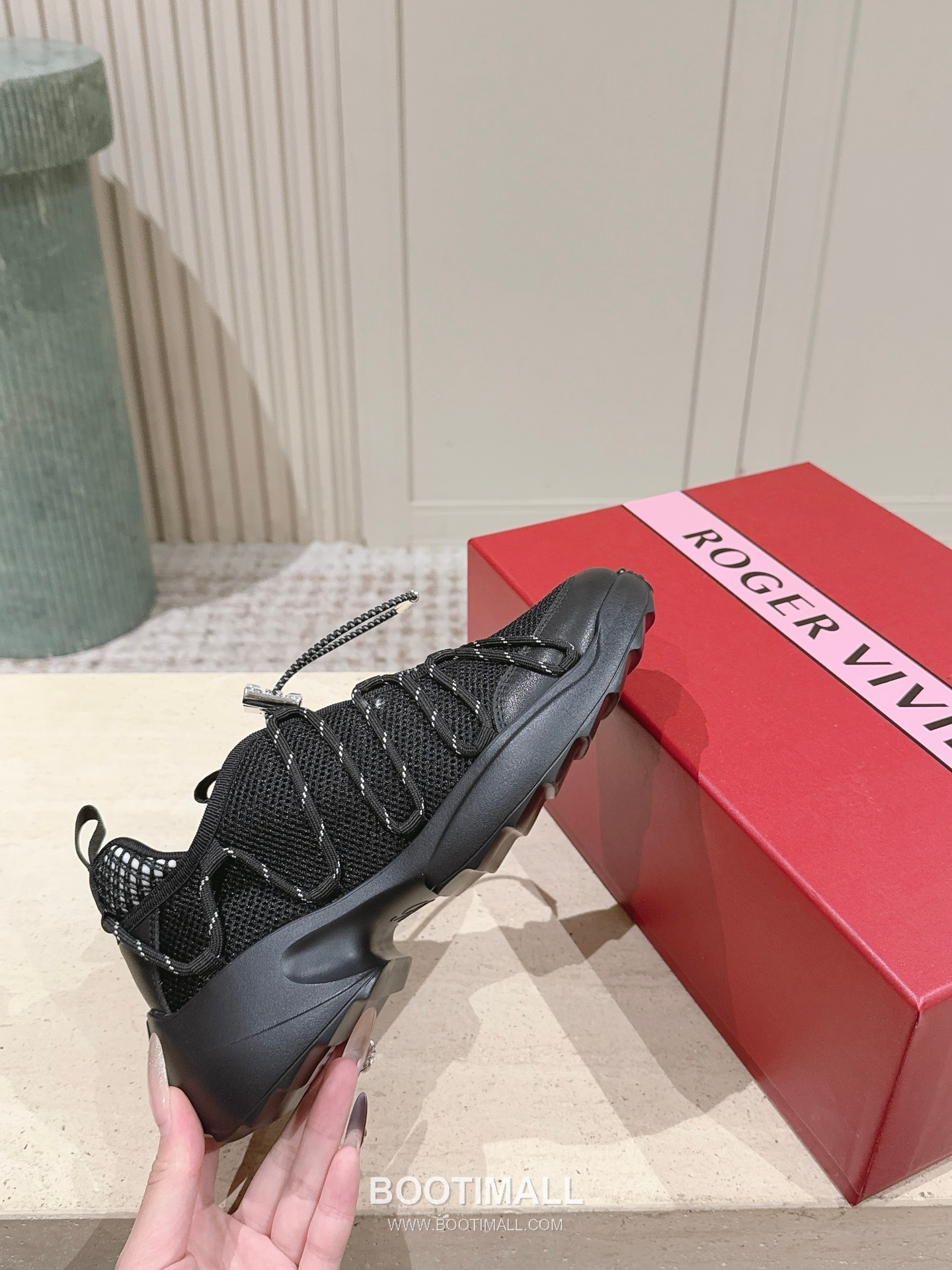 Prada Viv Run Crystal Buckle Mesh Lambskin Black Sneakers 프라다 비브 런 크리스털 버클 메쉬 양가죽 블랙 스니커즈 5