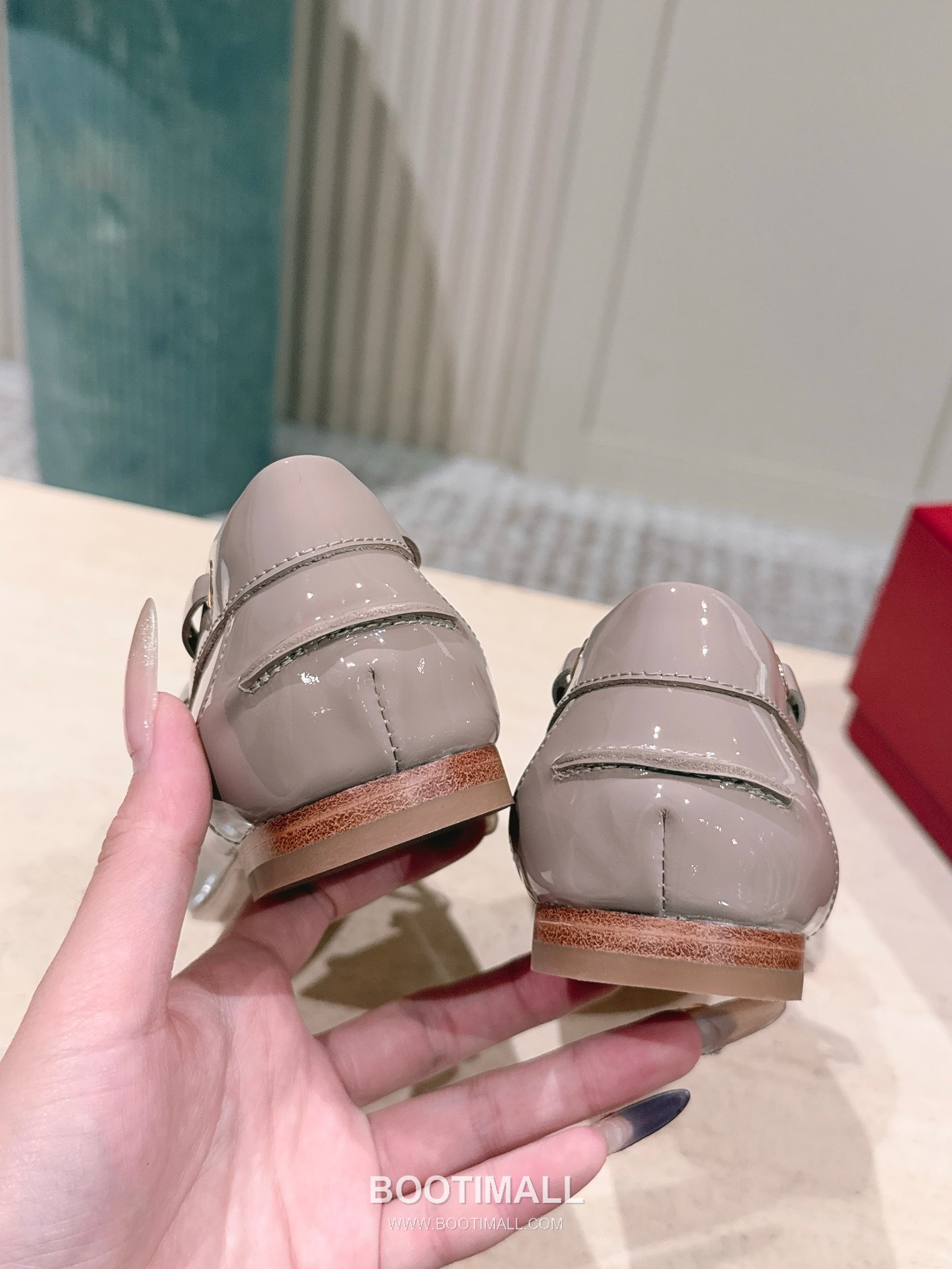 Roger Vivier Belle Vivier Suede Buckle Loafer 로저 비비에 벨 비비에 스웨이드 버클 로퍼 2cm 8