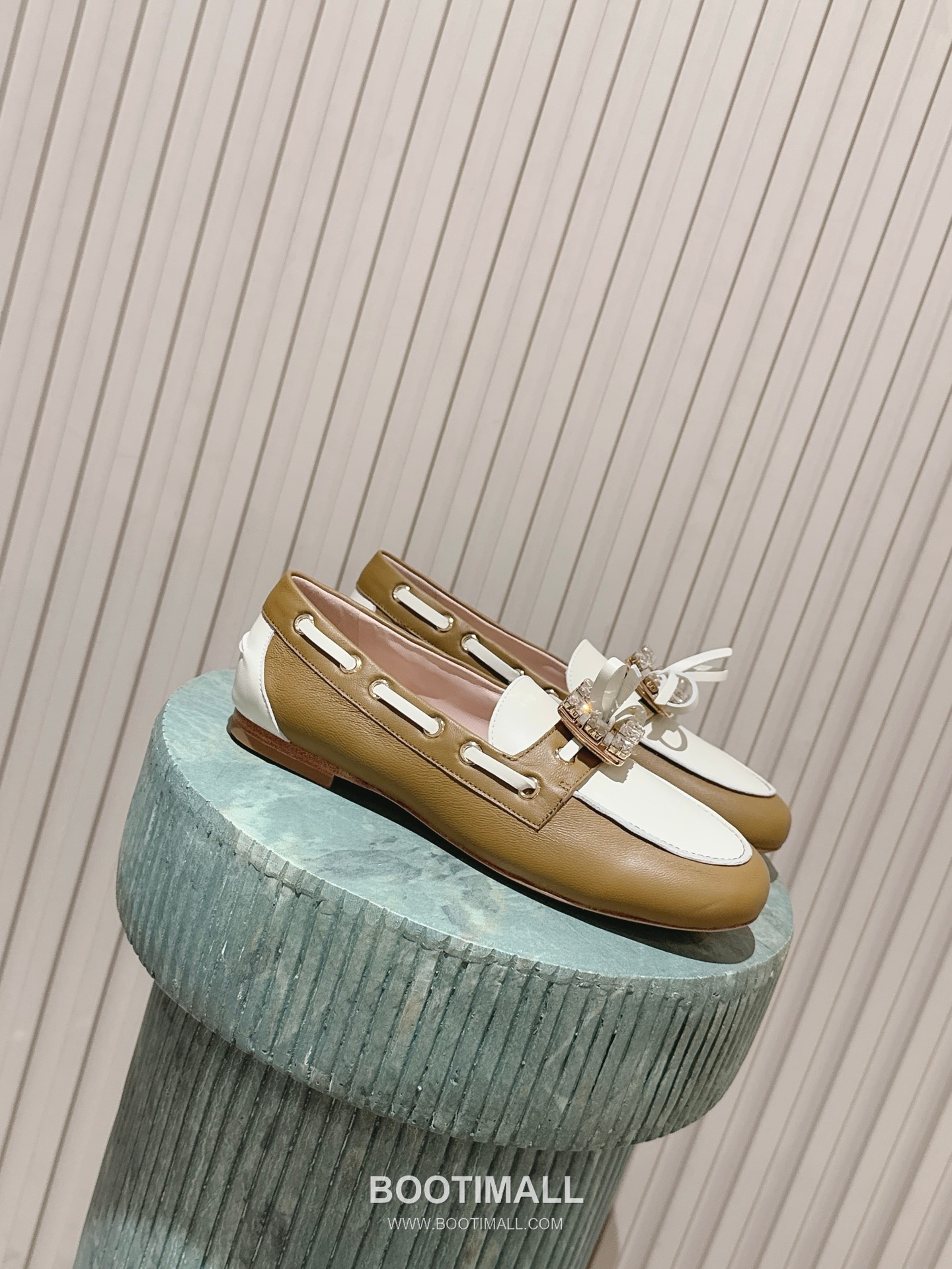 Roger Vivier Belle Vivier Suede Buckle Loafer 로저 비비에 벨 비비에 스웨이드 버클 로퍼 2cm 1