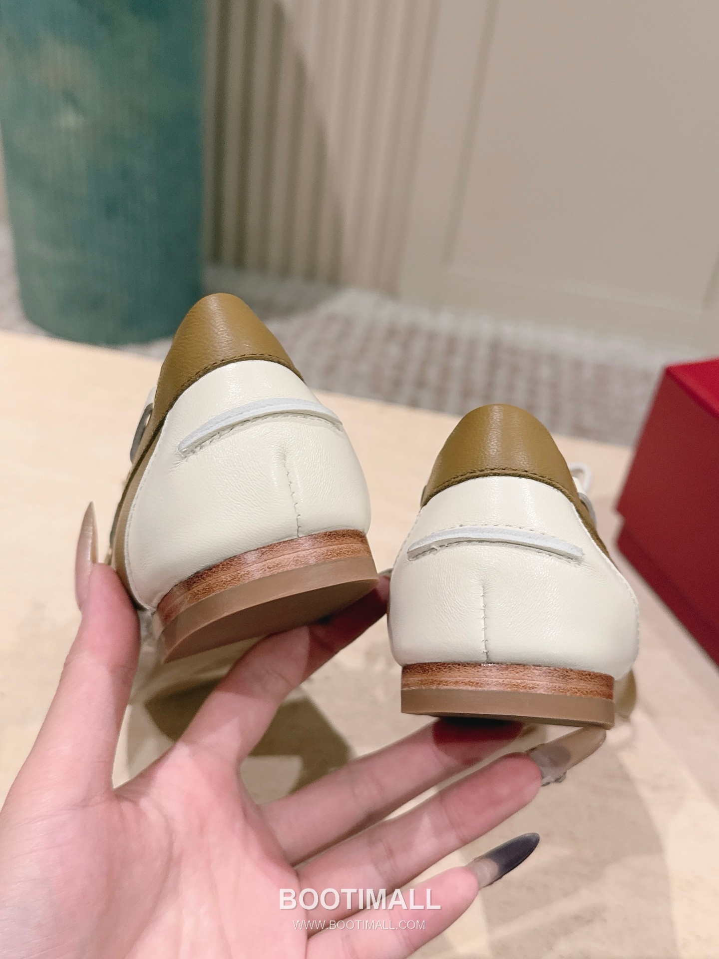 Roger Vivier Belle Vivier Suede Buckle Loafer 로저 비비에 벨 비비에 스웨이드 버클 로퍼 2cm 7