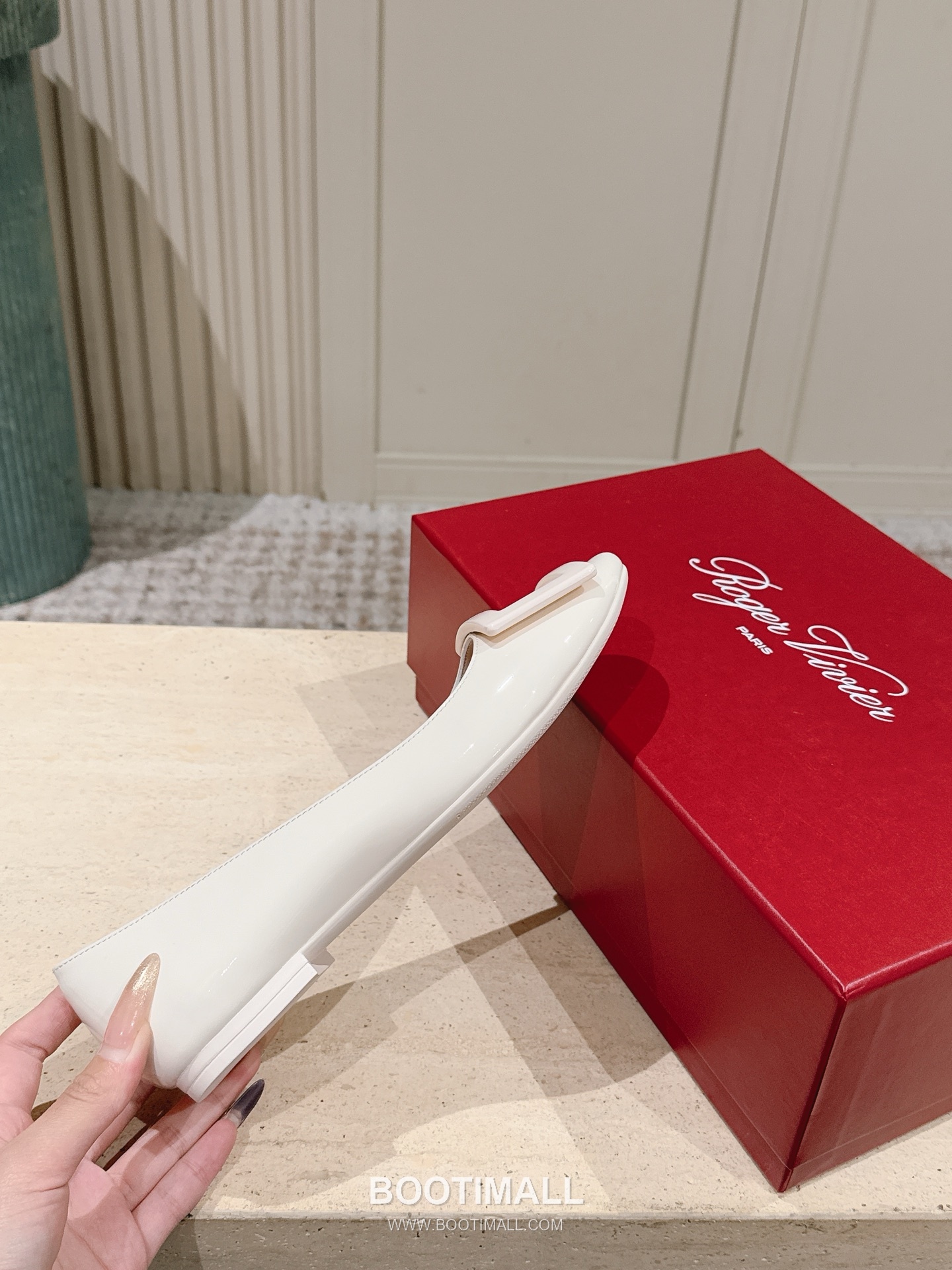 Roger Vivier Patent Leather Buckle Flat 로저 비비에 페이턴트 레더 버클 플랫 2cm 5