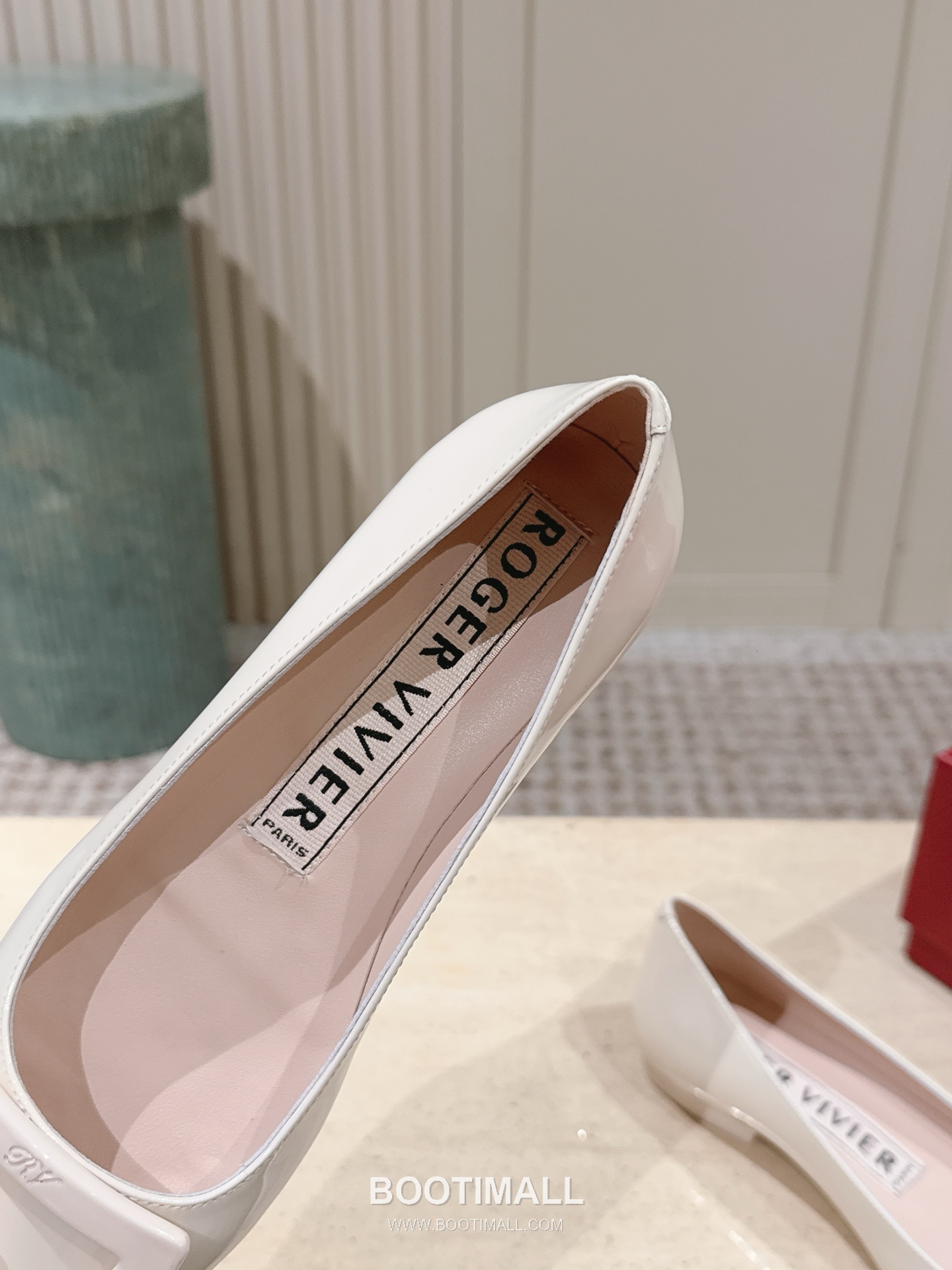 Roger Vivier Patent Leather Buckle Flat 로저 비비에 페이턴트 레더 버클 플랫 2cm 6