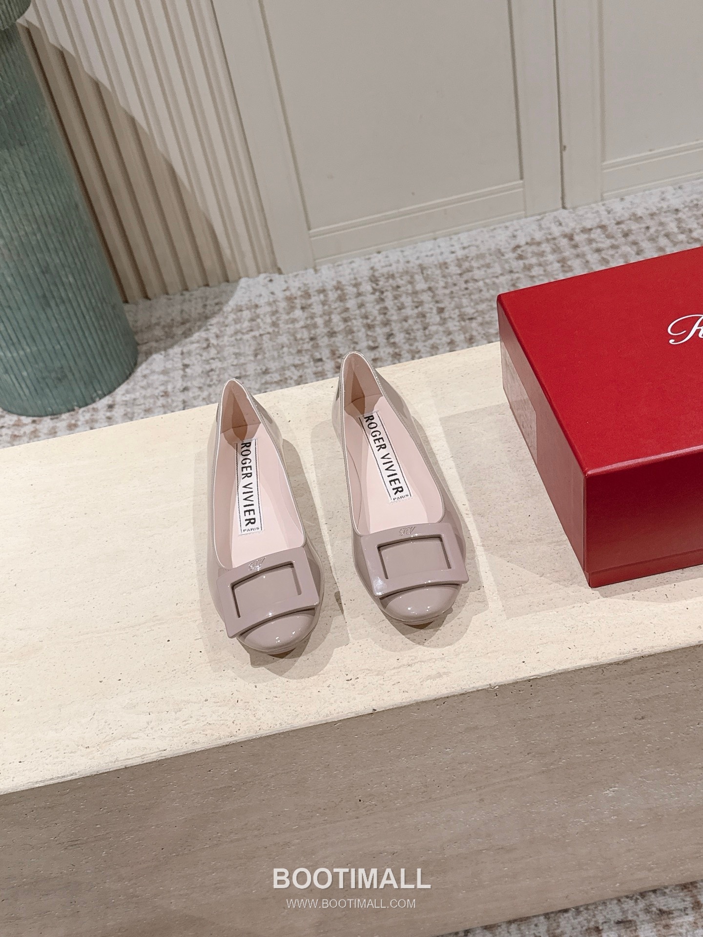 Roger Vivier Patent Leather Buckle Flat 로저 비비에 페이턴트 레더 버클 플랫 2cm 2