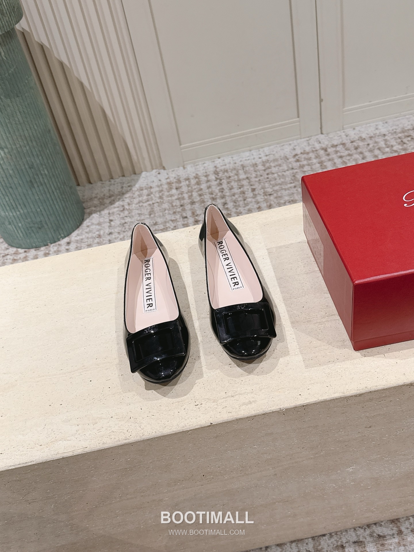 Roger Vivier Patent Leather Buckle Flat 로저 비비에 페이턴트 레더 버클 플랫 2cm 2
