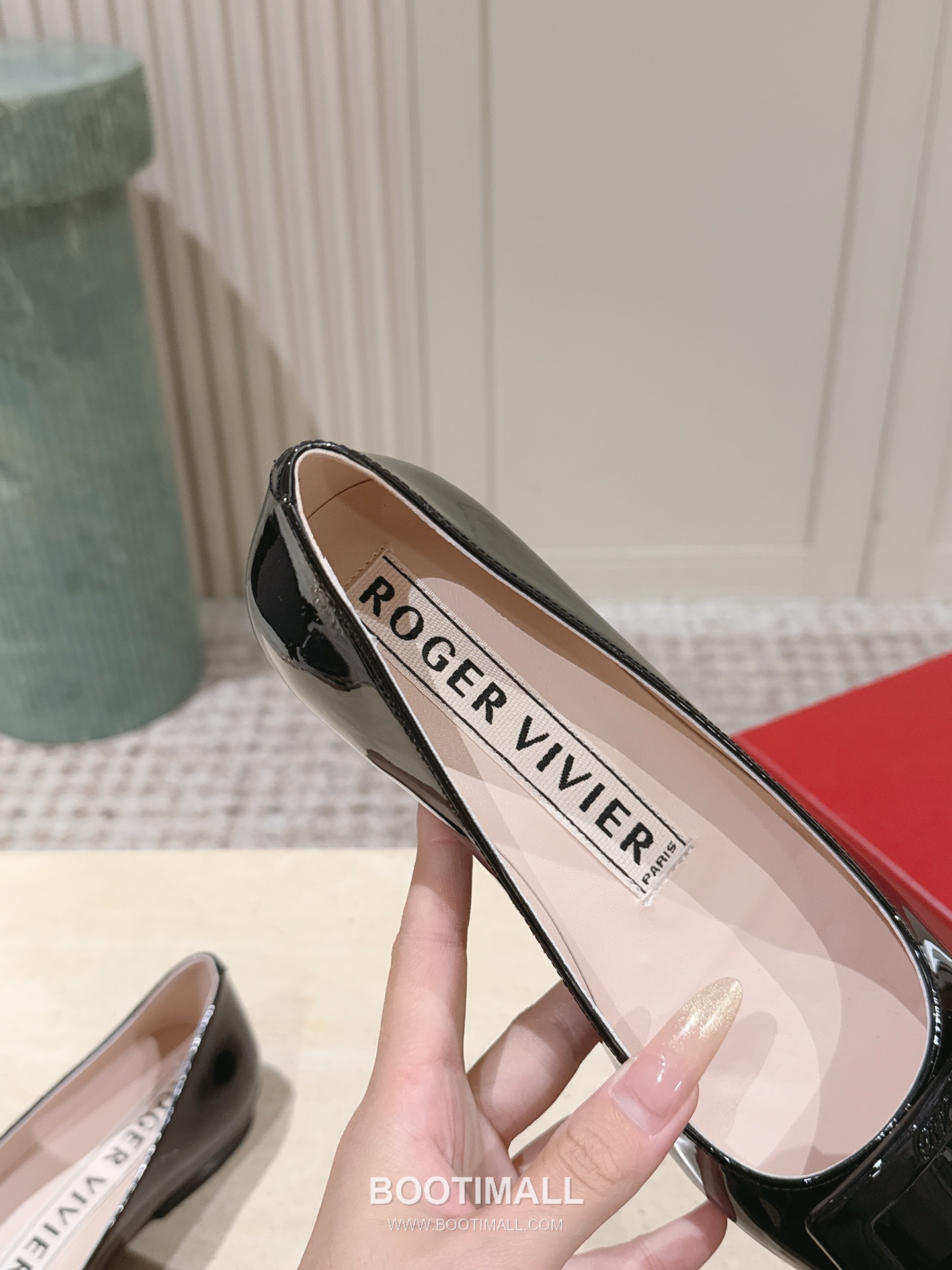 Roger Vivier Patent Leather Buckle Flat 로저 비비에 페이턴트 레더 버클 플랫 2cm 6