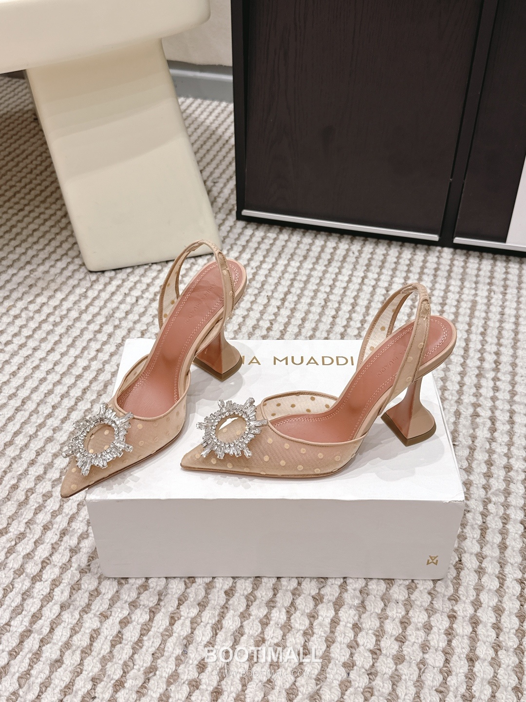 Amina Muaddi Crystal Embellished Slingback Heel 아미나 무아디 크리스탈 슬링백 힐 9.5cm 3