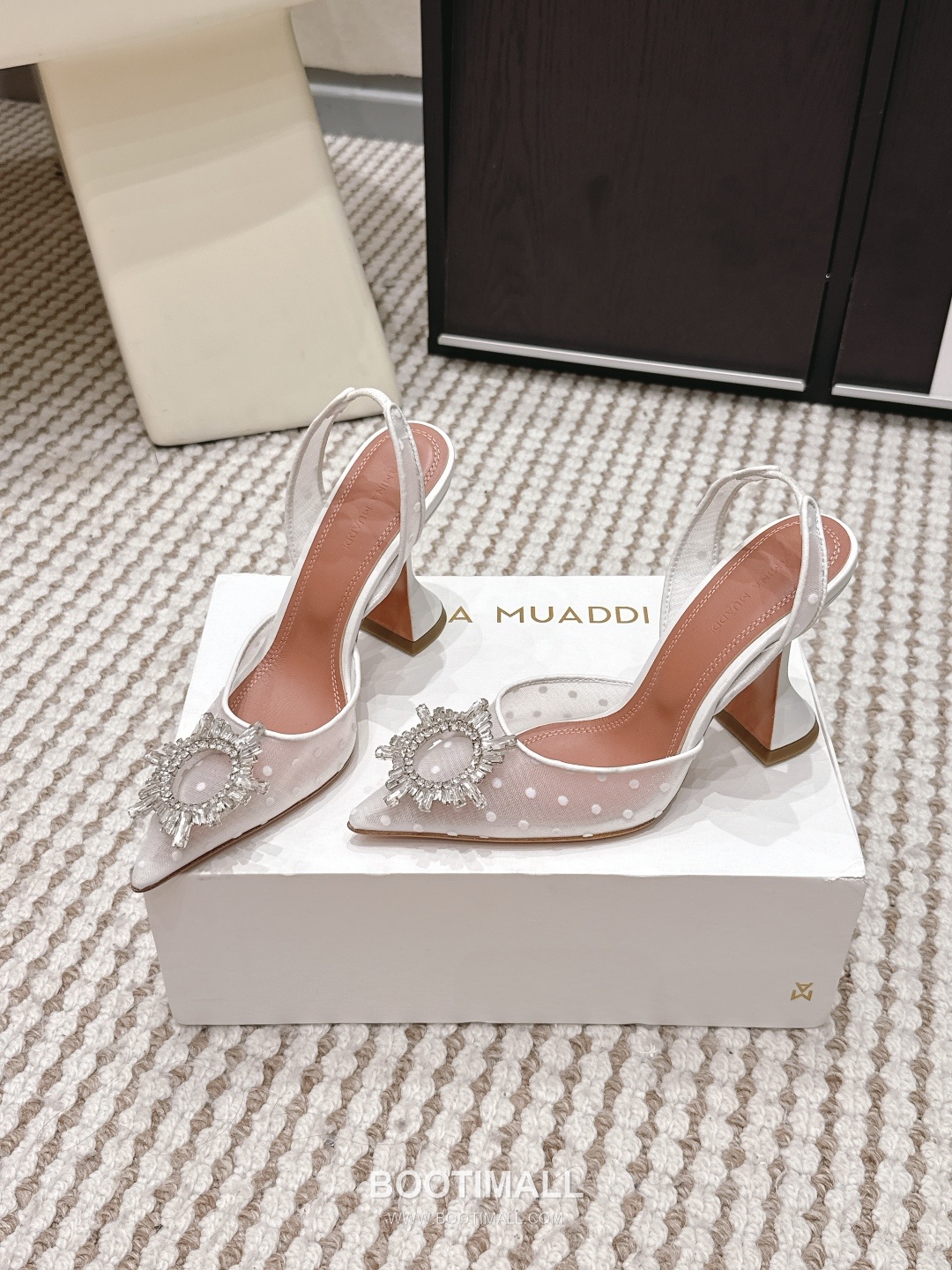 Amina Muaddi Crystal Embellished Slingback Heel 아미나 무아디 크리스탈 슬링백 힐 9.5cm 3