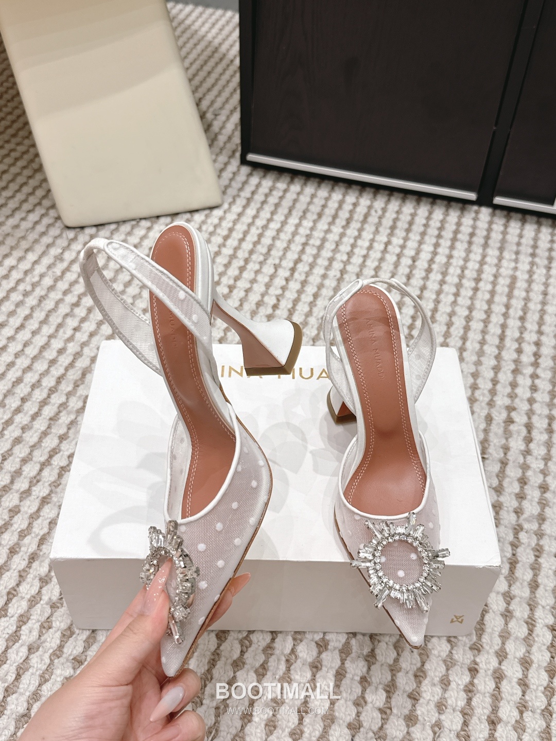 Amina Muaddi Crystal Embellished Slingback Heel 아미나 무아디 크리스탈 슬링백 힐 9.5cm 5