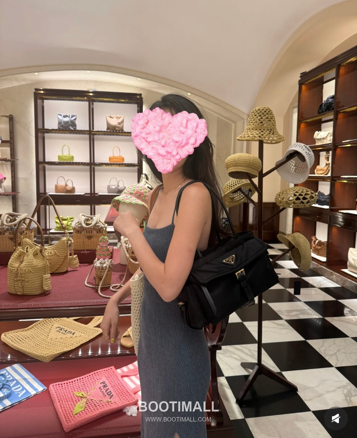 Prada Explore Parachute Nylon Black Handbag 프라다 익스플로어 1BG596 파라슈트 나일론 블랙 토트백 30cm 2