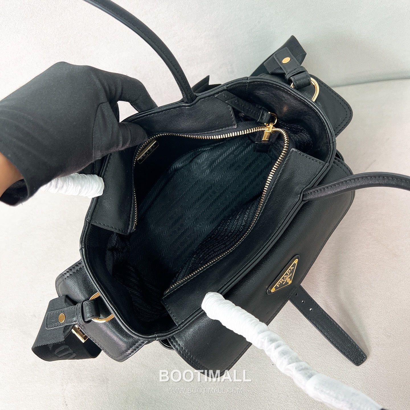 Prada Explore Lambskin Black Handbag 프라다 익스플로어 1BG596 램스킨 블랙 토트백 30cm 9