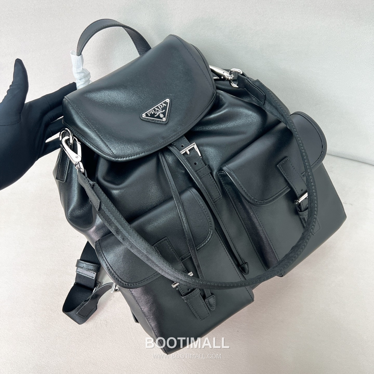 Prada Zaino Large Nappa Lambskin Black Backpack 프라다 자이노 라지 2VZ110 나파 램스킨 블랙 백팩 39cm 2