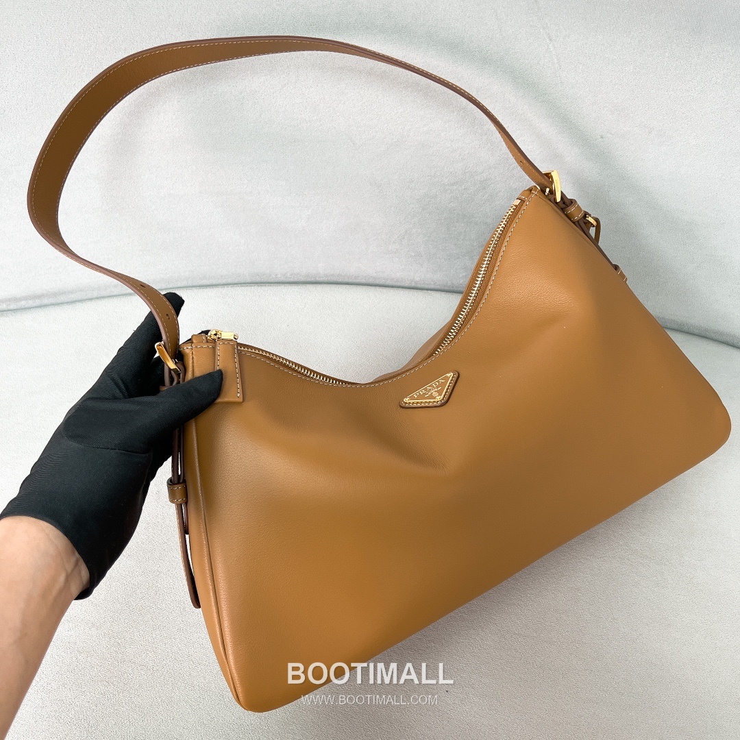 Prada Aimee Cowhide Caramel Hobo Bag 프라다 에이미 1BC228 소가죽 카라멜 호보백 39cm 4