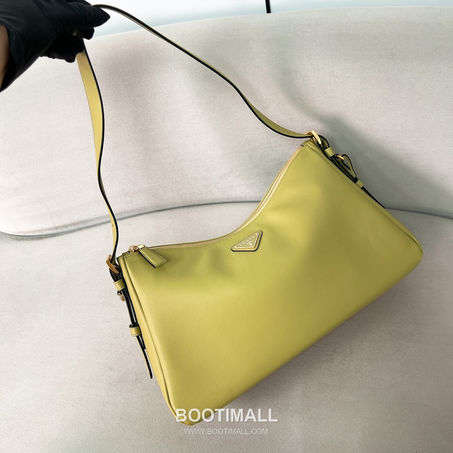 Prada Aimee Cowhide Avocado Green Hobo Bag 프라다 에이미 1BC228 소가죽 아보카도 그린 호보백 39cm 3
