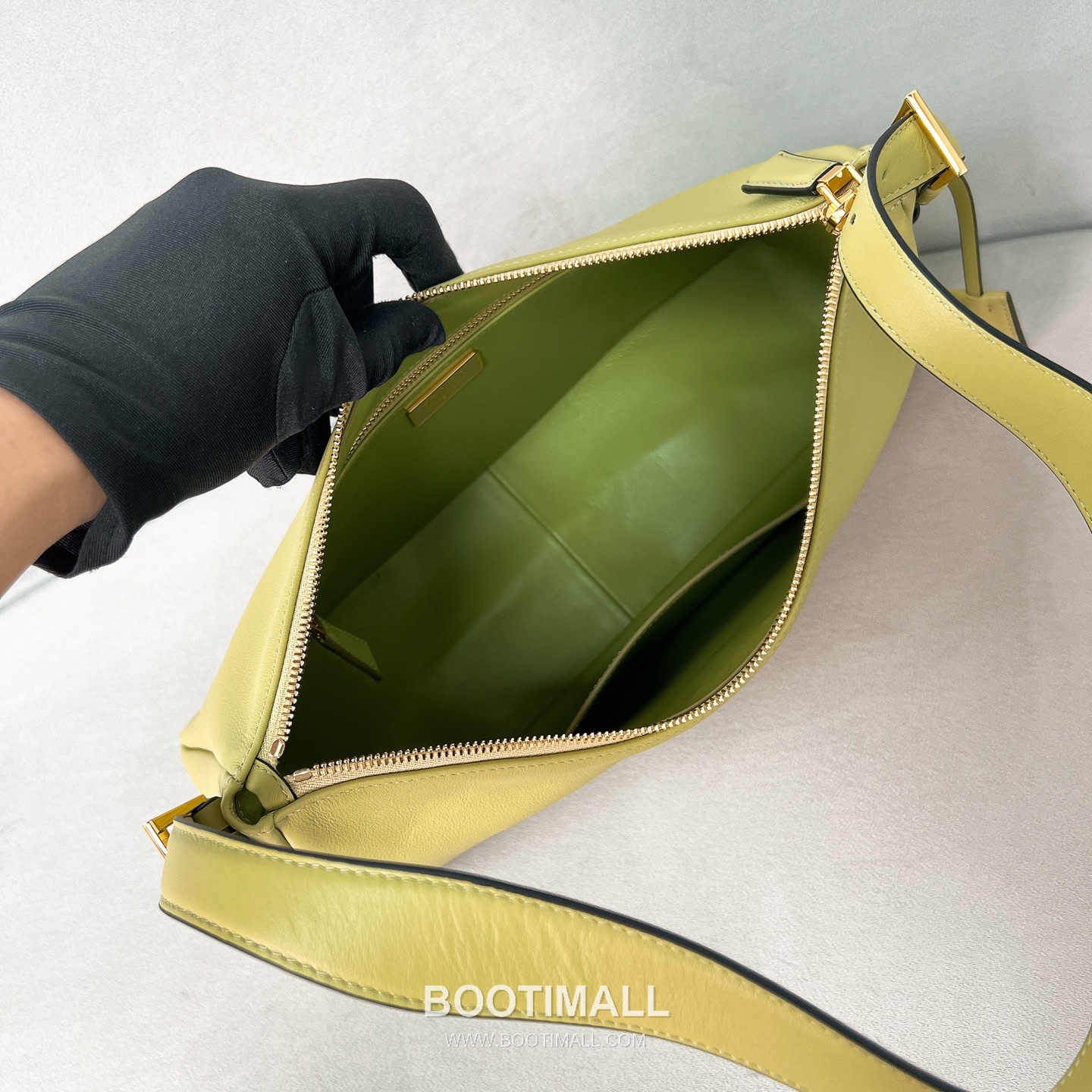 Prada Aimee Cowhide Avocado Green Hobo Bag 프라다 에이미 1BC228 소가죽 아보카도 그린 호보백 39cm 9