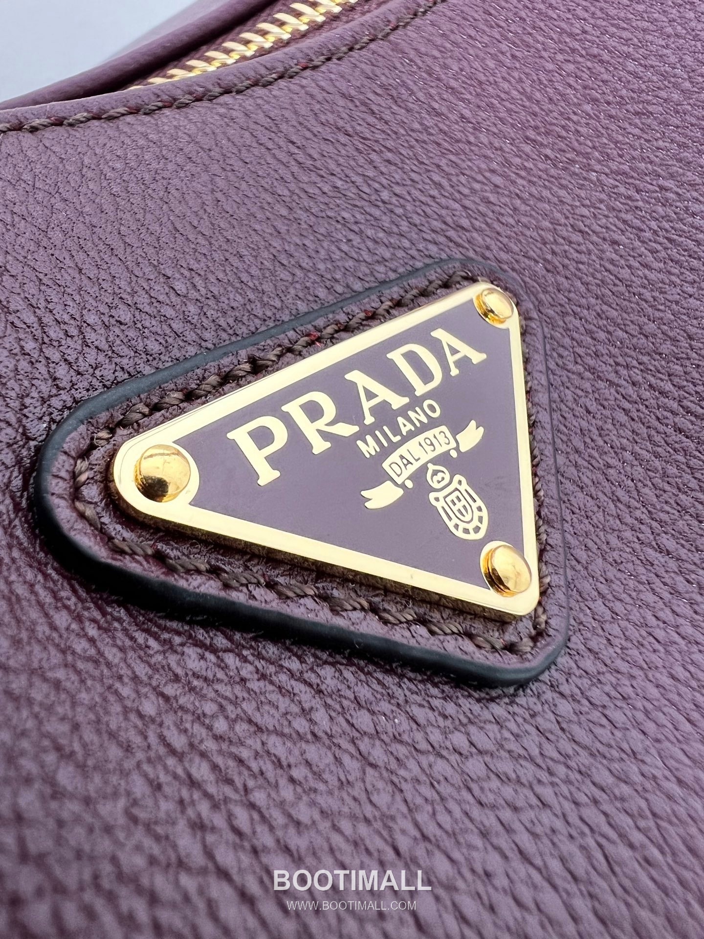 Prada Aimee Cowhide Burgundy Hobo Bag 프라다 에이미 1BC228 소가죽 버건디 호보백 39cm 7