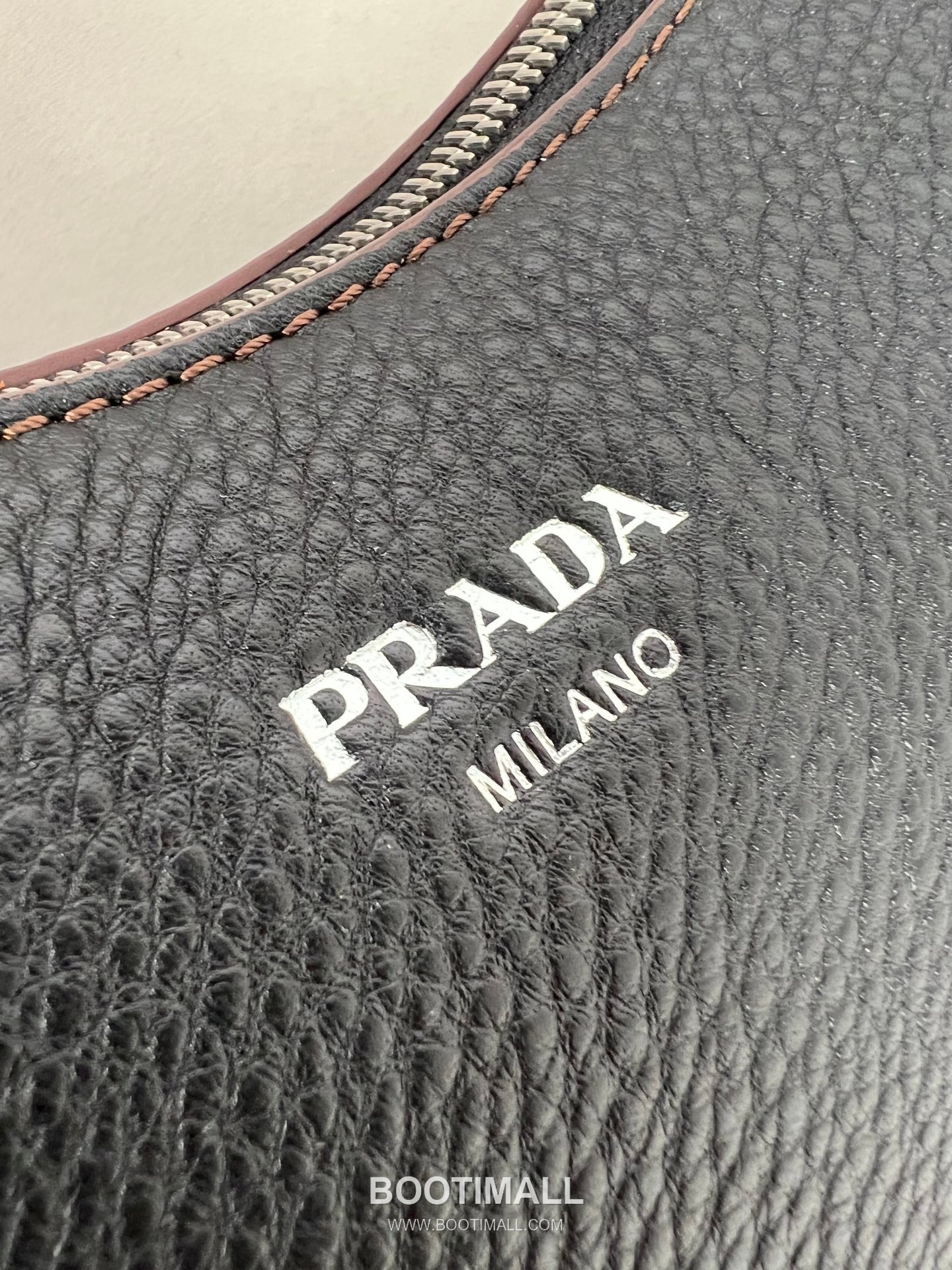 Prada Aimee Deerskin Black Hobo Bag 프라다 에이미 1BC280 디어스킨 블랙 호보백 36cm 7