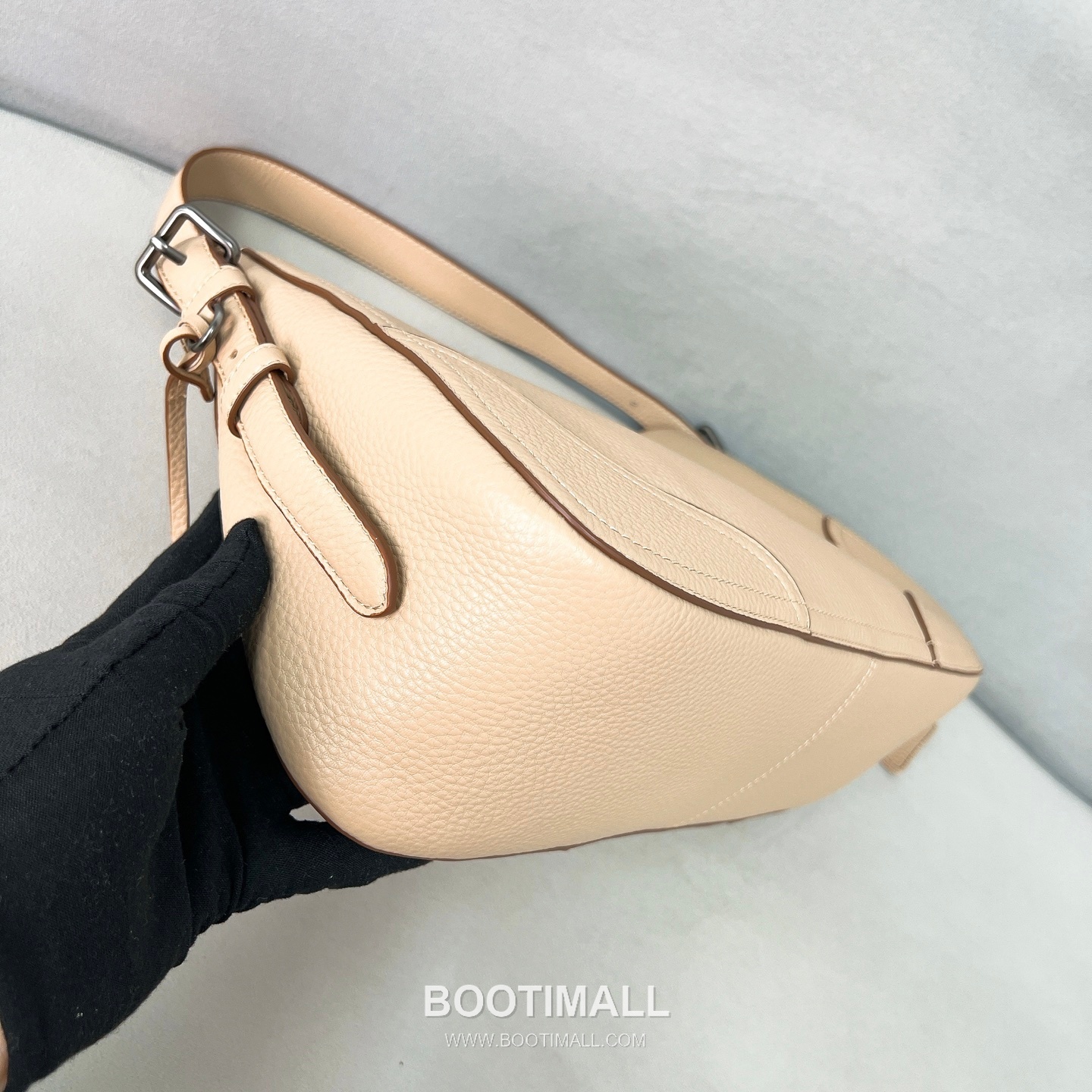 Prada Aimee Deerskin Milk Tea Beige Hobo Bag 프라다 에이미 1BC280 디어스킨 밀크티 베이지 호보백 36cm 9