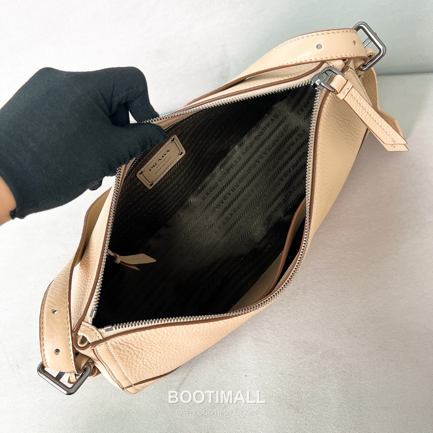 Prada Aimee Deerskin Milk Tea Beige Hobo Bag 프라다 에이미 1BC280 디어스킨 밀크티 베이지 호보백 36cm 10