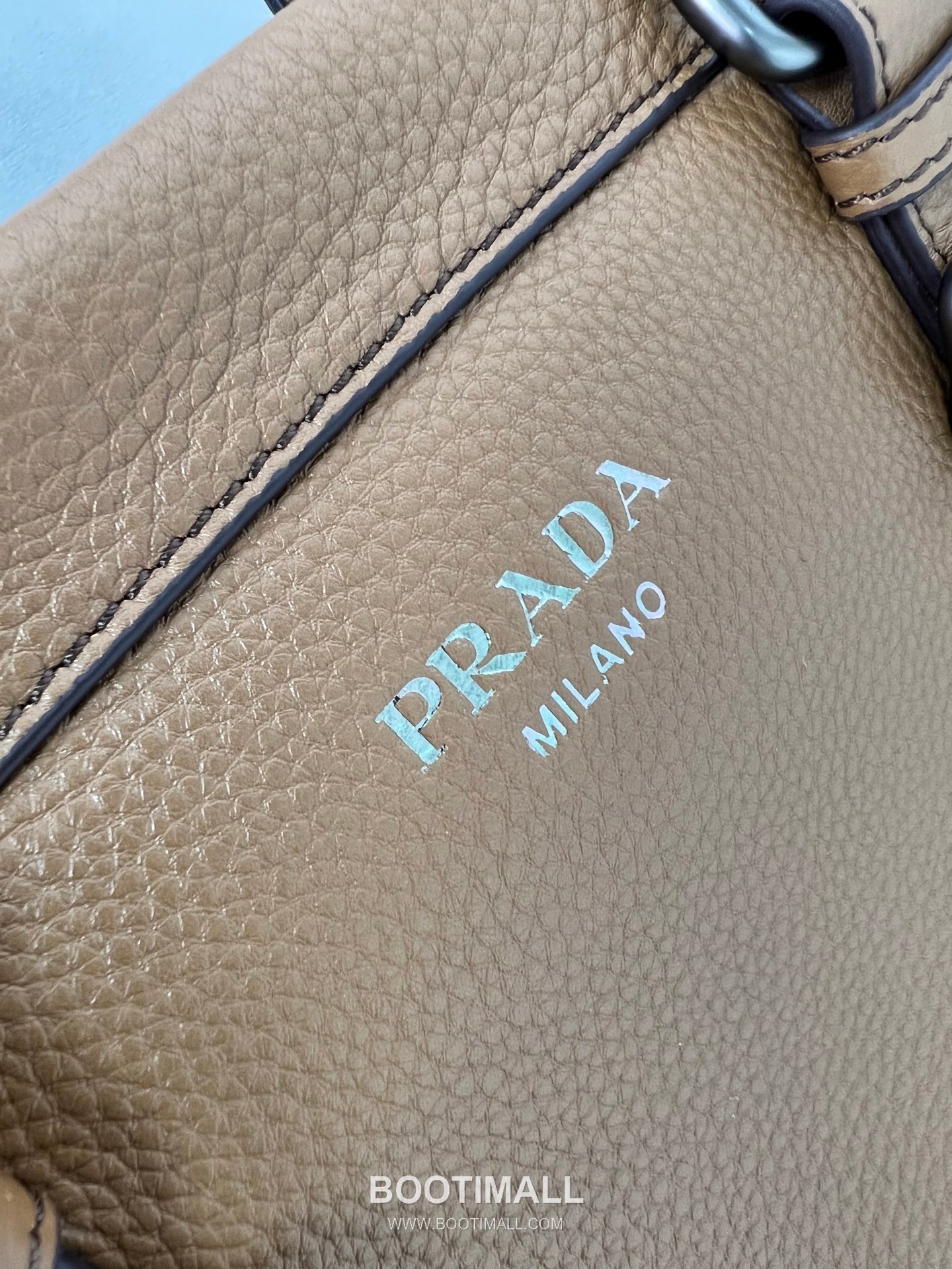 Prada Pebbled Deerskin Caramel Tote Bag 프라다 1BG604 페블드 디어스킨 카라멜 토트백 35cm 7