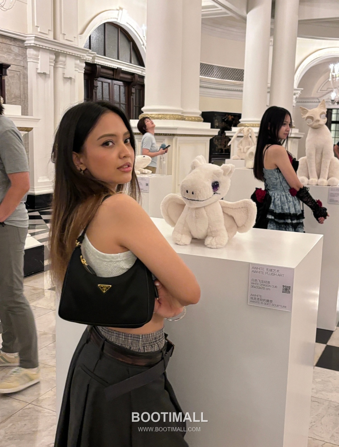 Prada Re-Edition 2005 Hobo Leather Black Shoulder Bag 프라다 리 에디션 2005 호보 1N204M 레더 블랙 숄더백 22cm 2