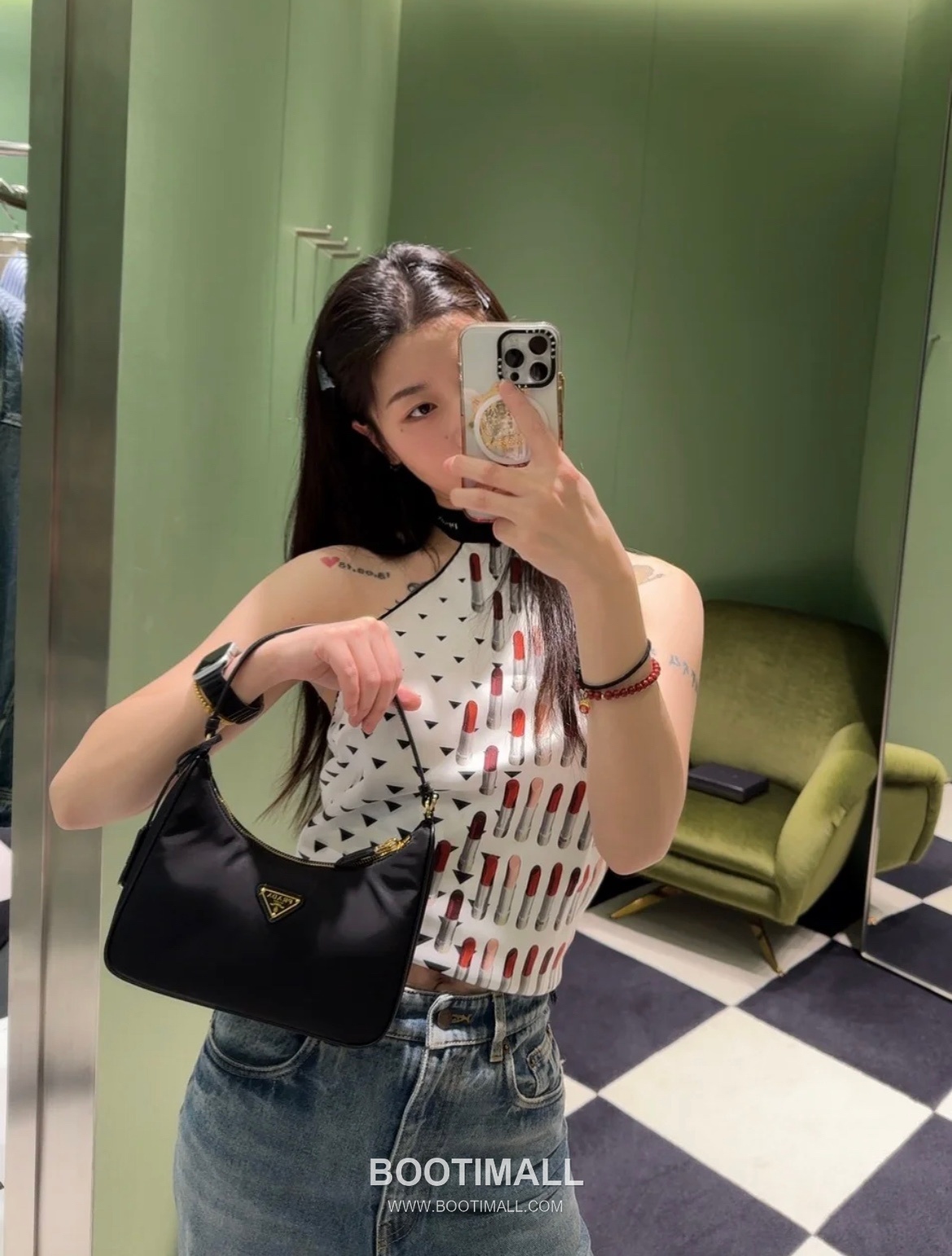 Prada Re-Edition 2005 Hobo Leather Black Shoulder Bag 프라다 리 에디션 2005 호보 1N204M 레더 블랙 숄더백 22cm 3