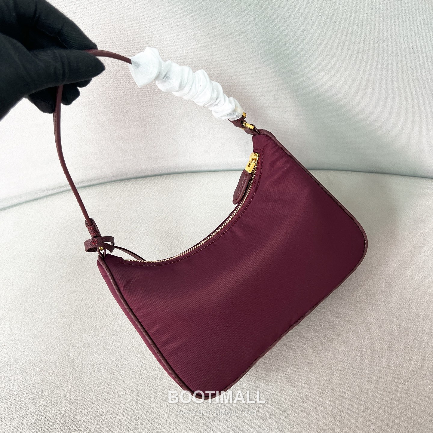Prada Re-Edition 2005 Hobo Leather Burgundy Shoulder Bag 프라다 리 에디션 2005 호보 1N204M 레더 버건디 숄더백 22cm 5