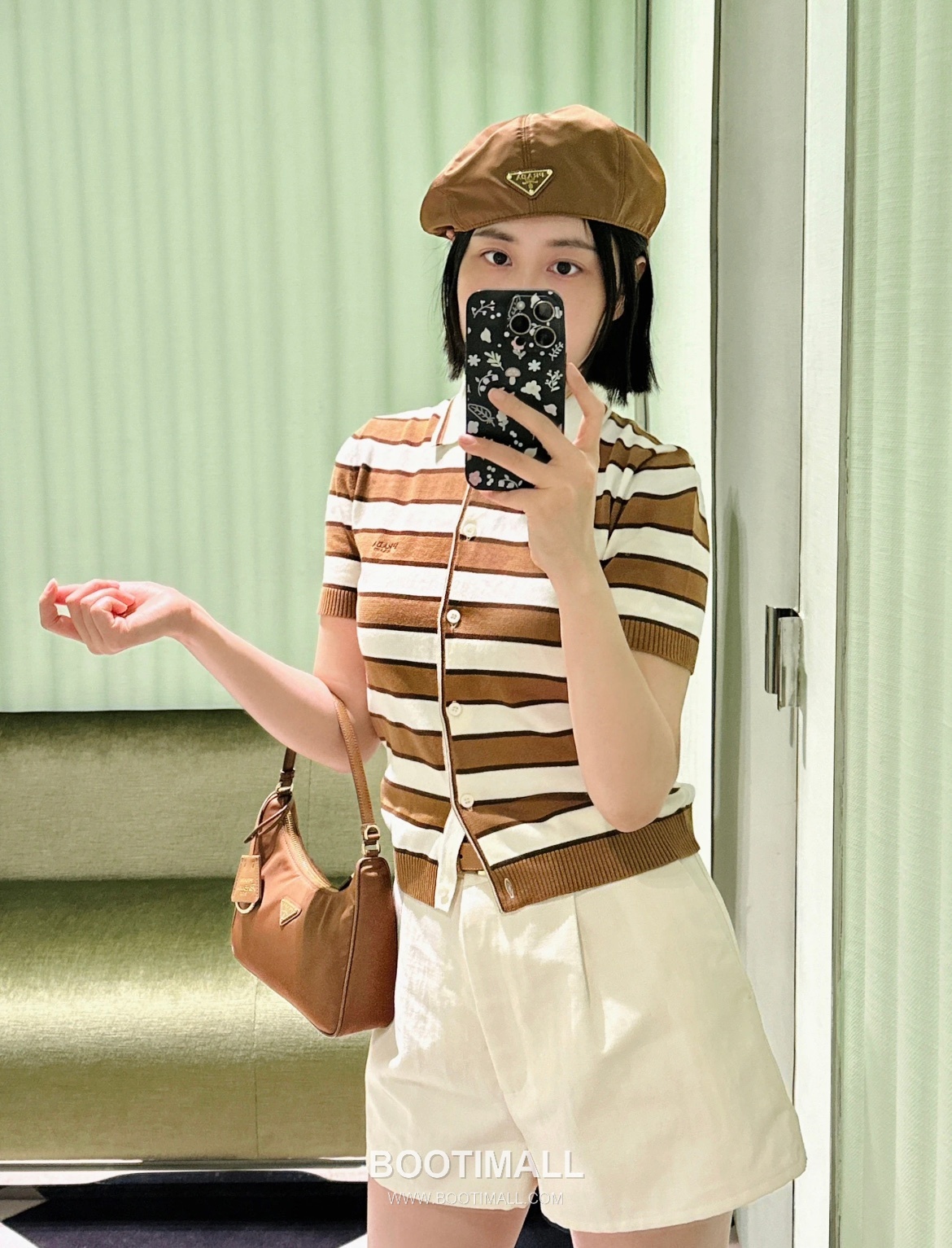 Prada Re-Edition 2005 Hobo Leather Black Shoulder Bag 프라다 리 에디션 2005 호보 1N204M 레더 블랙 숄더백 22cm 2