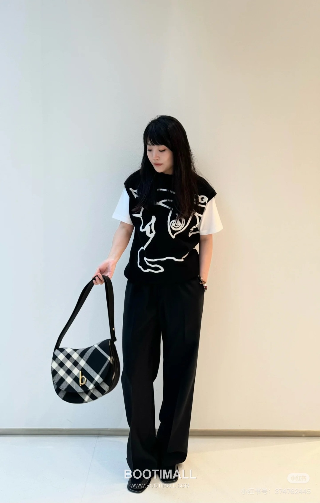 Burberry Check Wool Curved 330170 Beige Shoulder Bag 버버리 체크 울 커브드 330170 베이지 숄더백 26cm 1