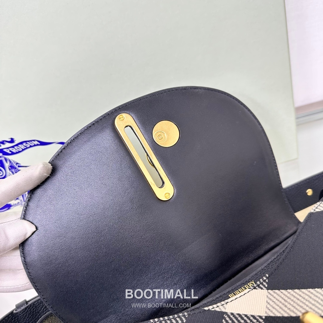 Burberry Check Wool Curved 330170 Beige Shoulder Bag 버버리 체크 울 커브드 330170 베이지 숄더백 26cm 16