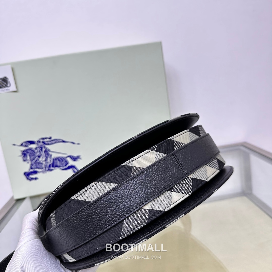 Burberry Check Wool Curved 330170 Beige Shoulder Bag 버버리 체크 울 커브드 330170 베이지 숄더백 26cm 19