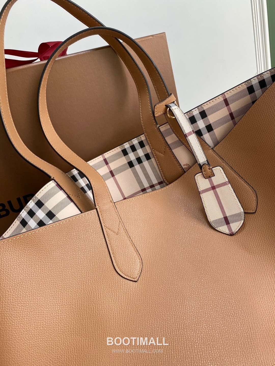 Burberry Reversible Shopping 400143 Shopper Bag 버버리 리버서블 쇼핑 400143 쇼퍼백 46cm 14