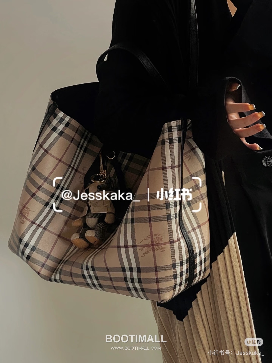 Burberry Reversible Tote Bag 버버리 리버서블 토트백 4