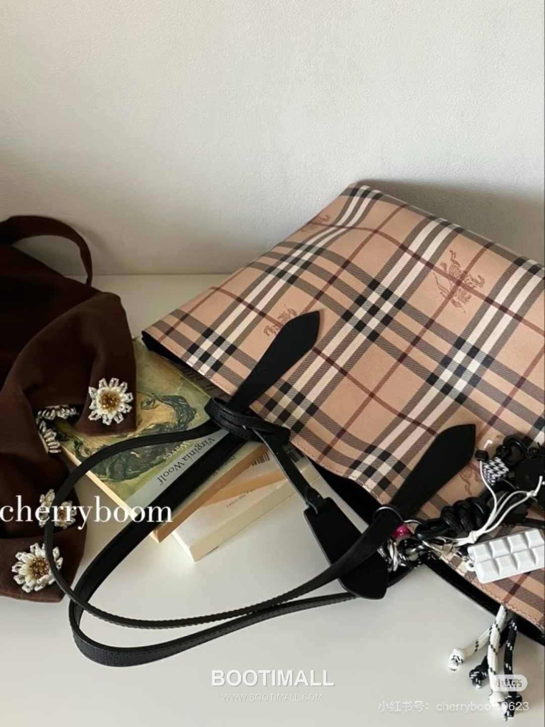 Burberry Reversible Tote Bag 버버리 리버서블 토트백 8