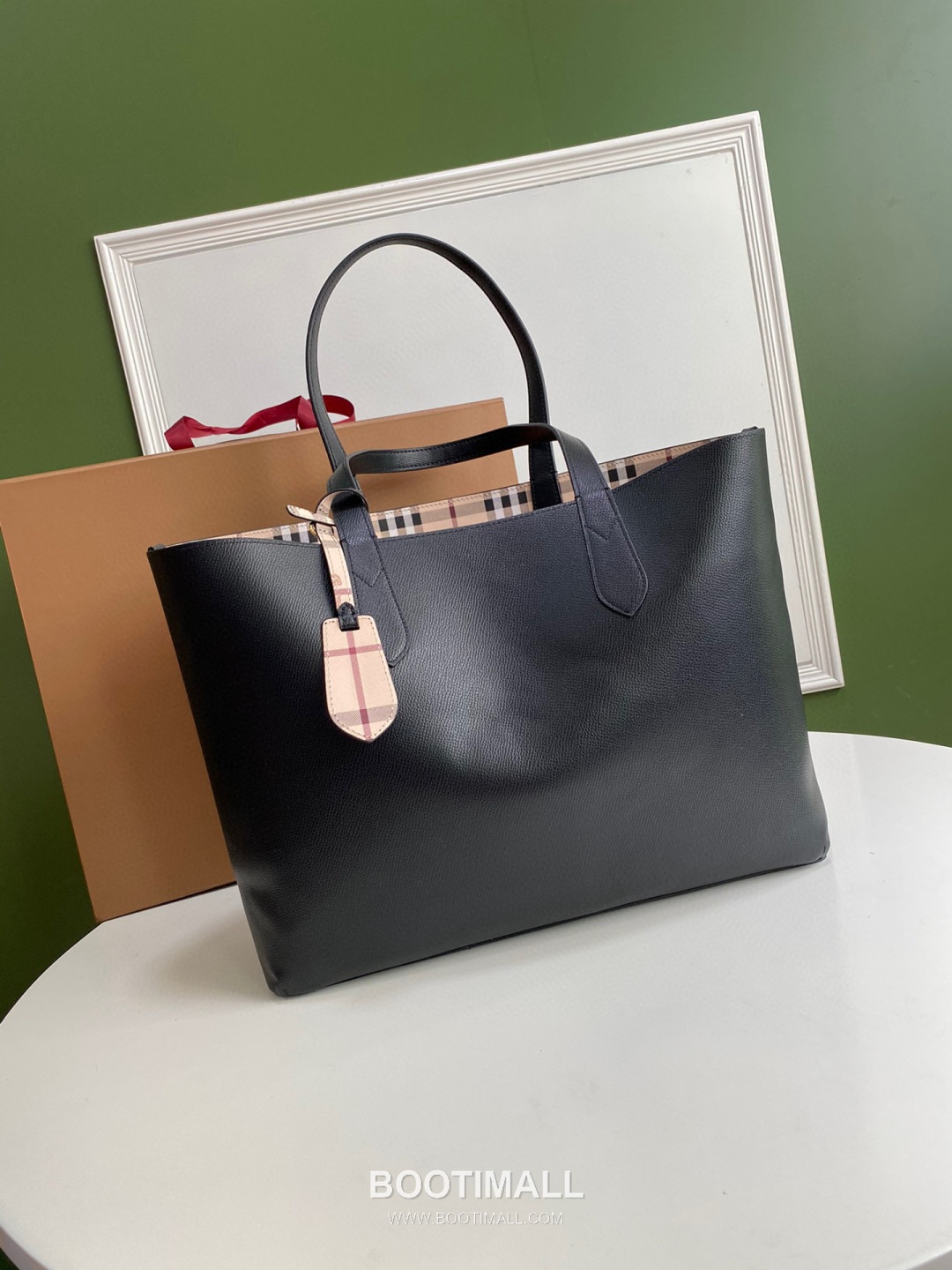Burberry Reversible Shopping 400143 Shopper Bag 버버리 리버서블 쇼핑 400143 쇼퍼백 46cm 2