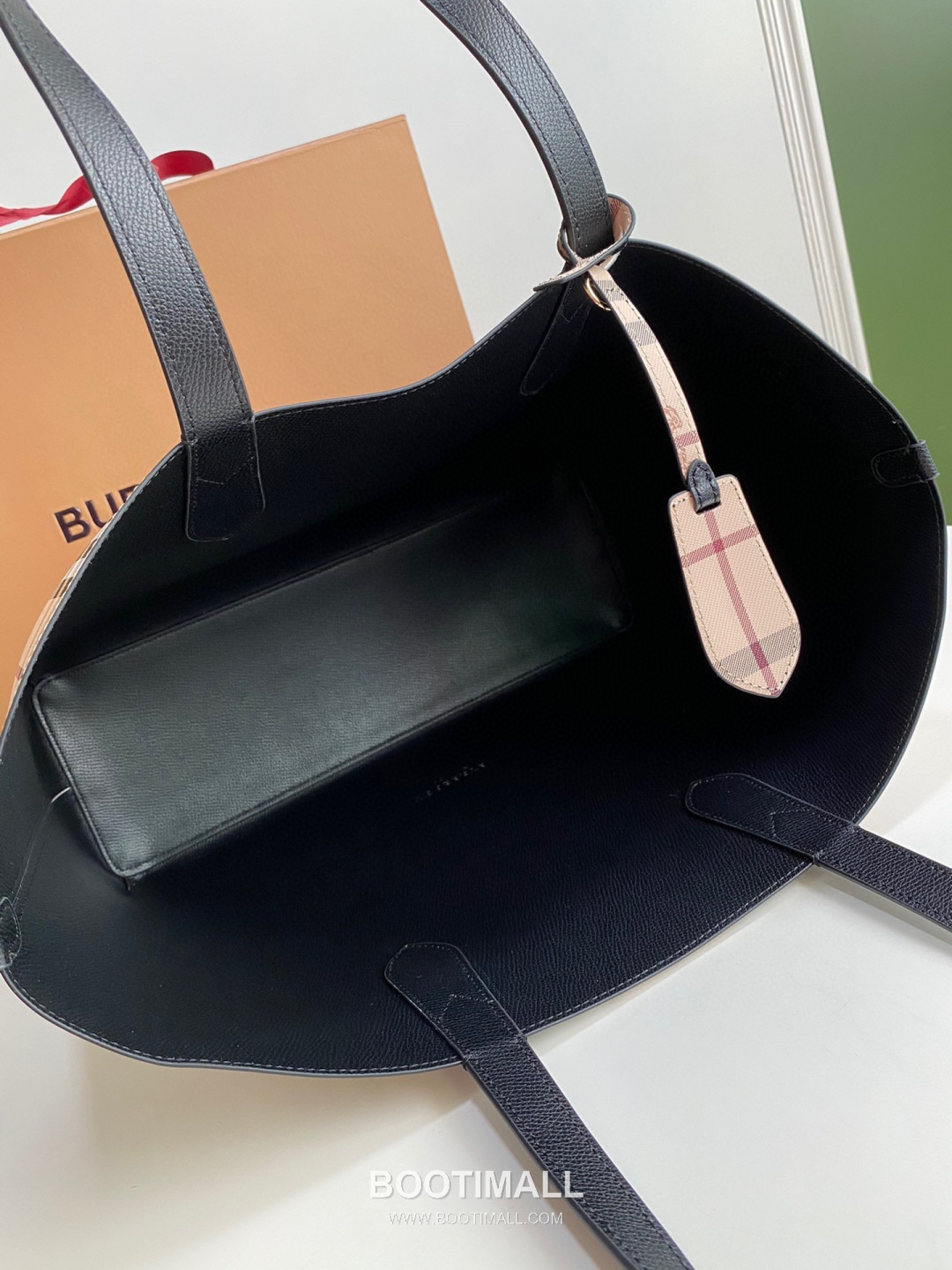 Burberry Reversible Shopping 400143 Shopper Bag 버버리 리버서블 쇼핑 400143 쇼퍼백 46cm 7