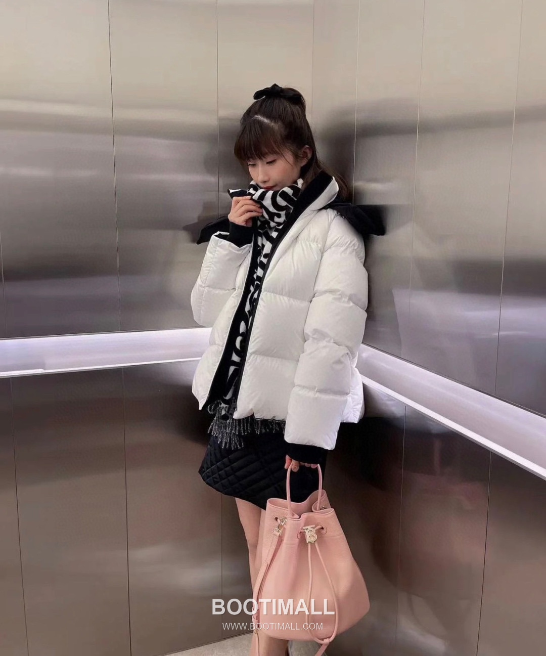 Burberry TB Thomas Bucket Grained Calfskin Bag 버버리 TB 토마스 버킷 그레인드 카프스킨 26cm 8