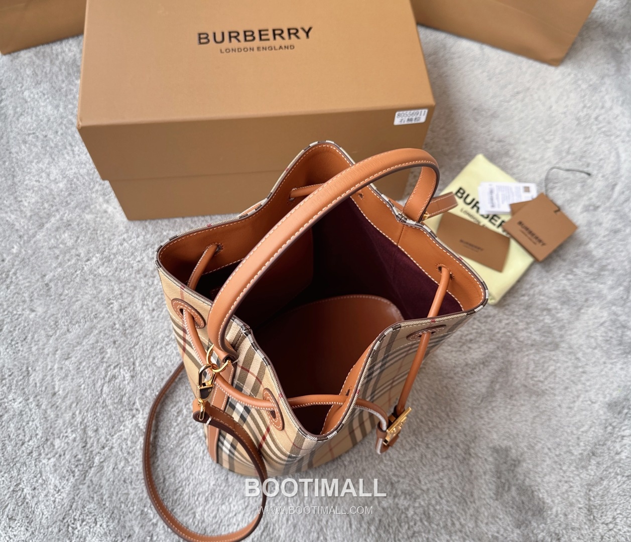 Burberry Vintage Check Bucket Brown Bag 버버리 빈티지 체크 버킷 6911630 브라운 26cm 5