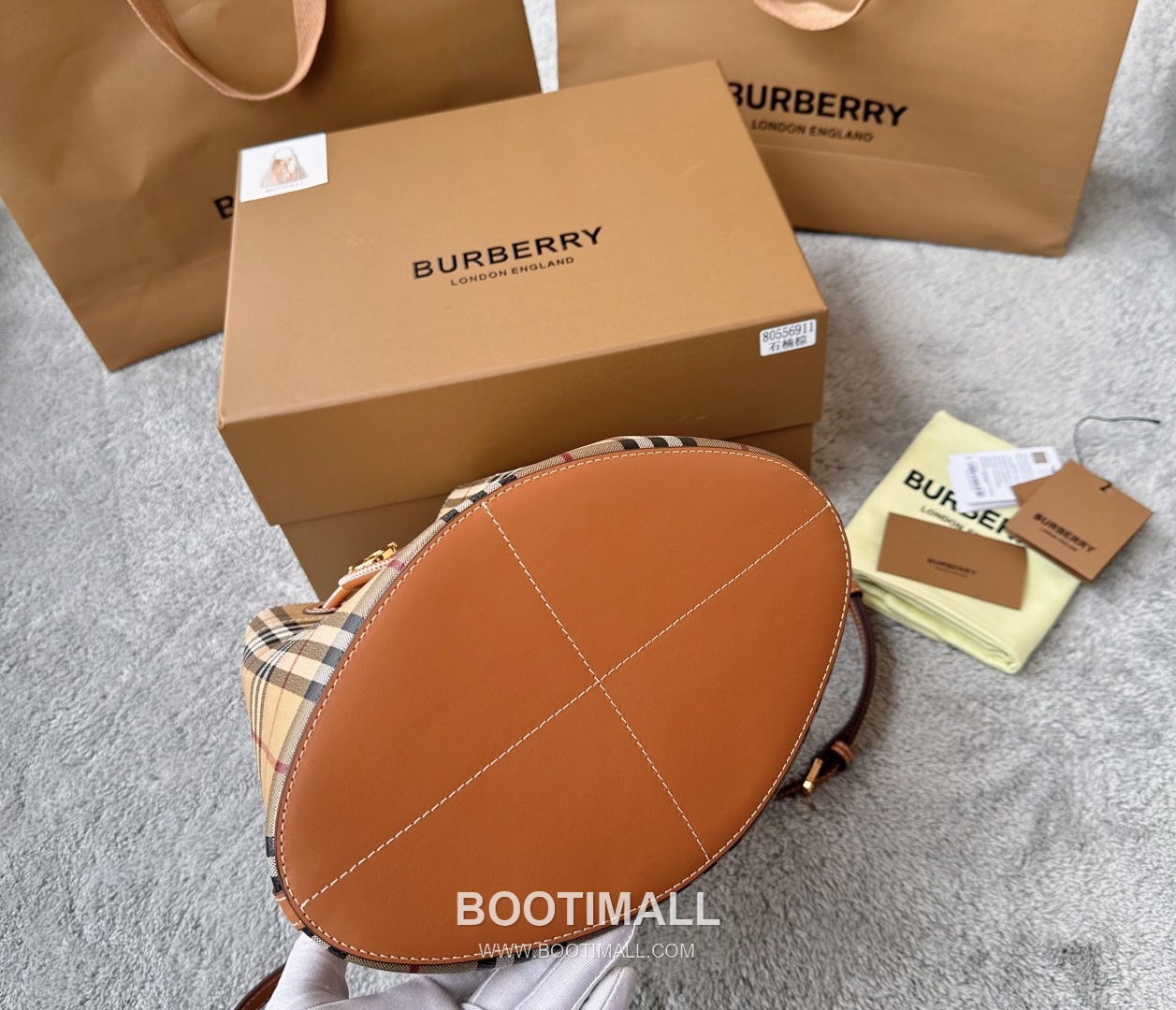 Burberry Vintage Check Bucket Brown Bag 버버리 빈티지 체크 버킷 6911630 브라운 26cm 8
