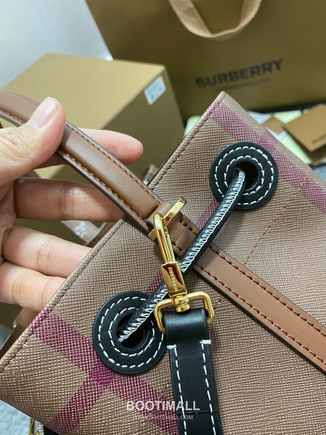 Burberry Bucket 6911630 Birch Brown Bag 버버리 버킷 6911630 버치 브라운 26cm 18