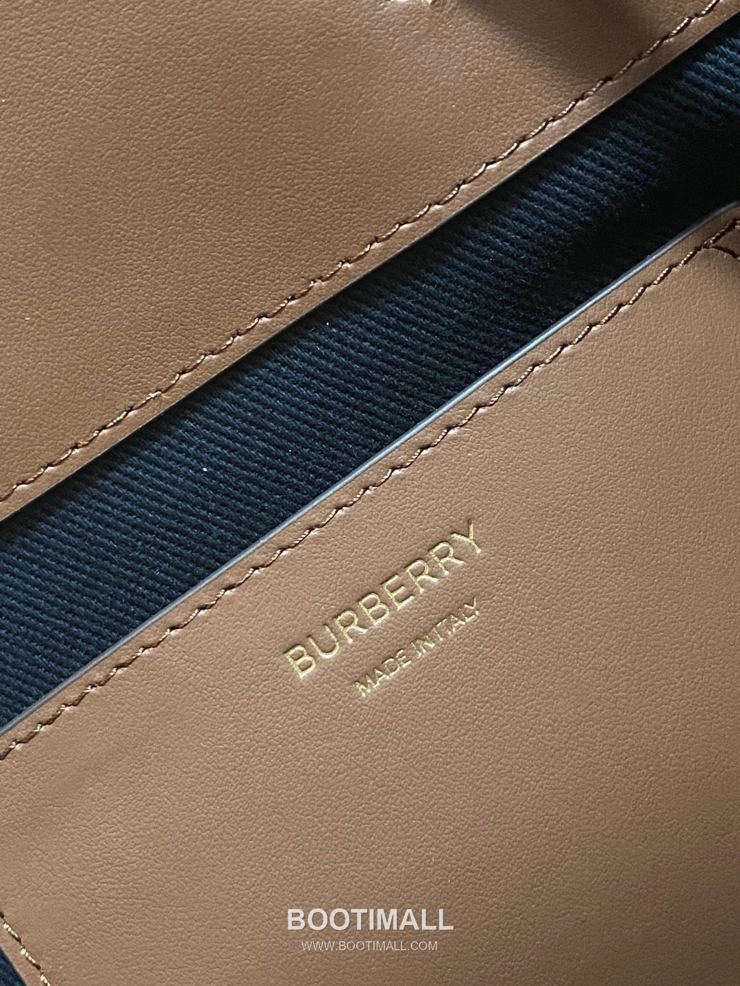 Burberry Bucket 6911630 Birch Brown Bag 버버리 버킷 6911630 버치 브라운 26cm 20