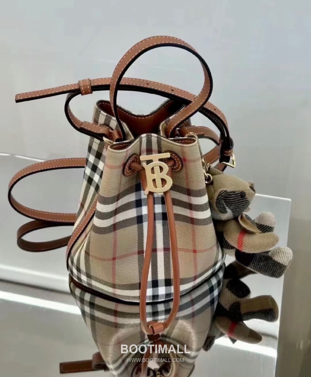Burberry 184160 Bucket Eco-Friendly Synthetic Birch Brown Bag 버버리 184160 버킷 친환경 합성 소재 자작나무 브라운 18.5cm 7