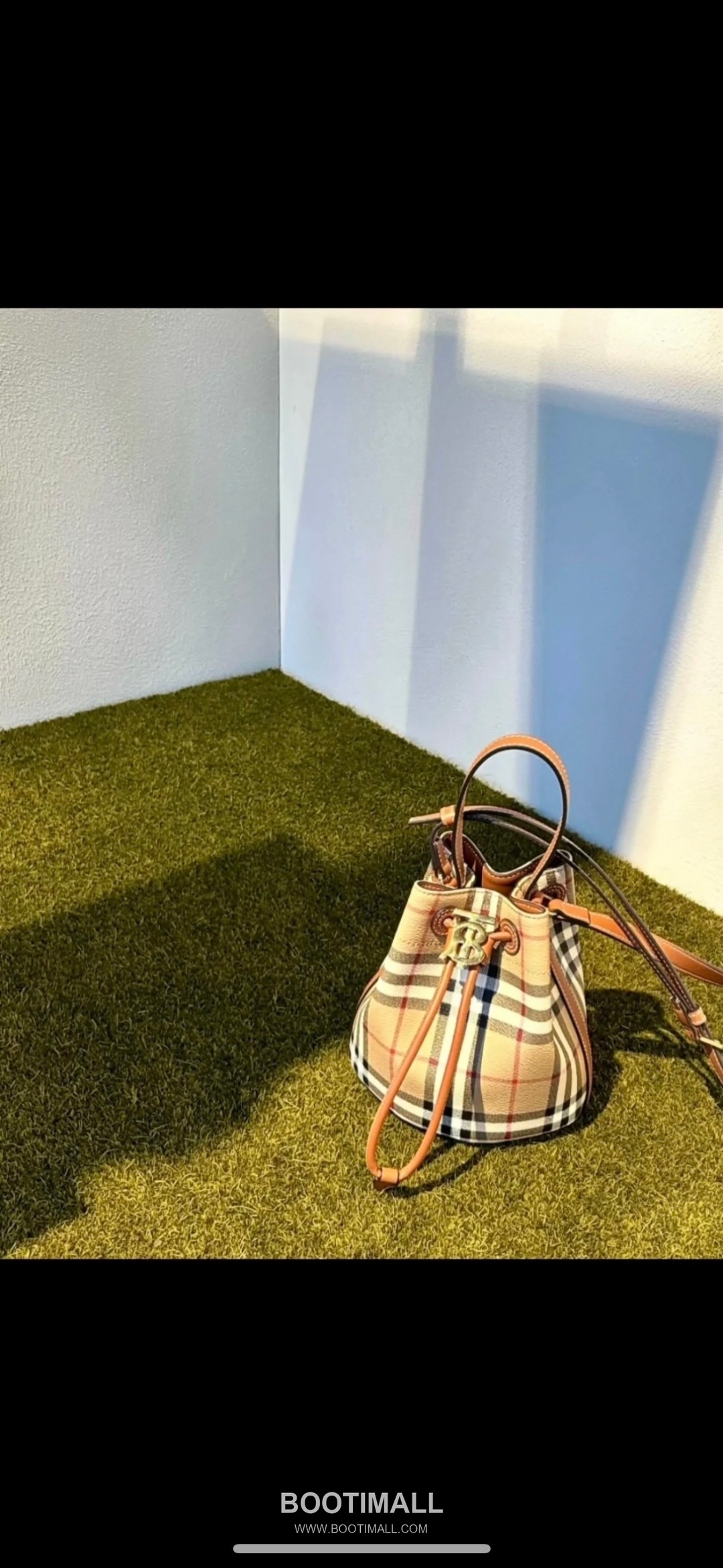 Burberry 184160 Small Bucket Eco-Friendly Synthetic New Color Bag 버버리 184160 스몰 버킷 친환경 합성 소재 뉴 컬러 18.5cm 5