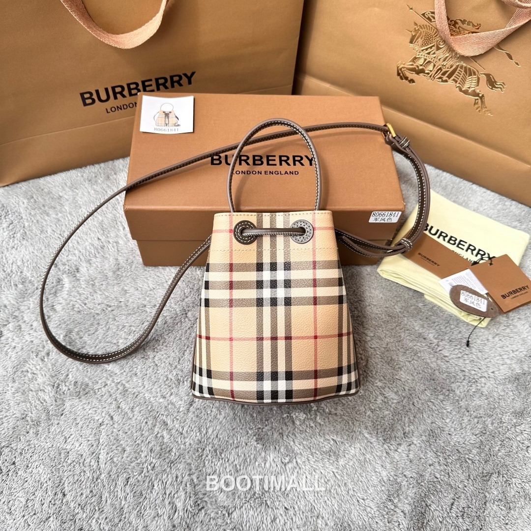 Burberry 184160 Small Bucket Eco-Friendly Synthetic New Color Bag 버버리 184160 스몰 버킷 친환경 합성 소재 뉴 컬러 18.5cm 11