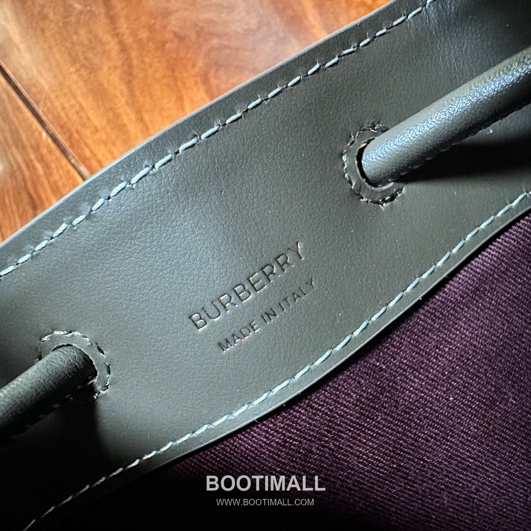 Burberry 184160 Small Bucket Eco-Friendly Synthetic New Color Bag 버버리 184160 스몰 버킷 친환경 합성 소재 뉴 컬러 18.5cm 17