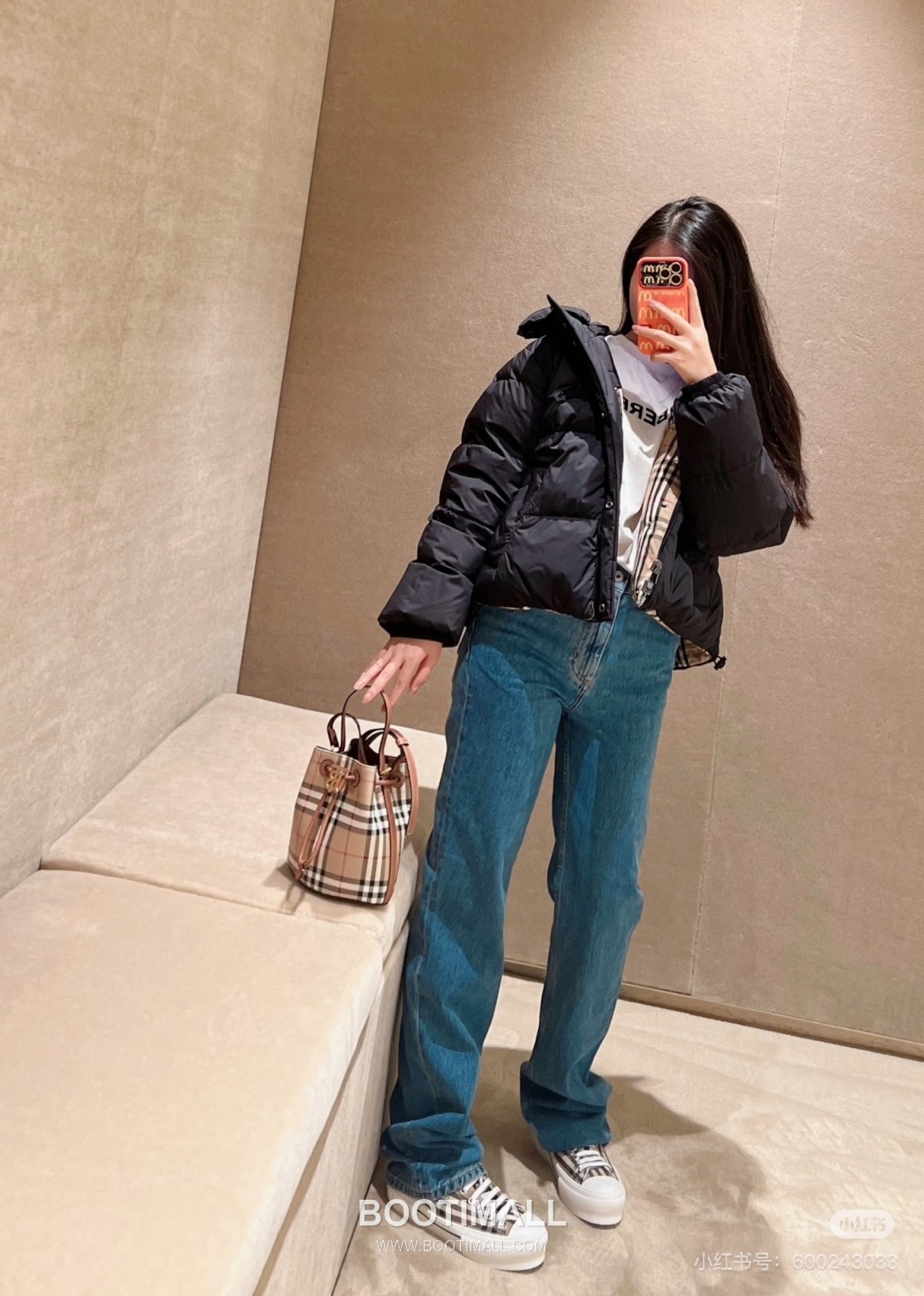 Burberry 184160 Small Bucket Eco-Friendly Synthetic New Color Bag 버버리 184160 스몰 버킷 친환경 합성 소재 뉴 컬러 18.5cm 8