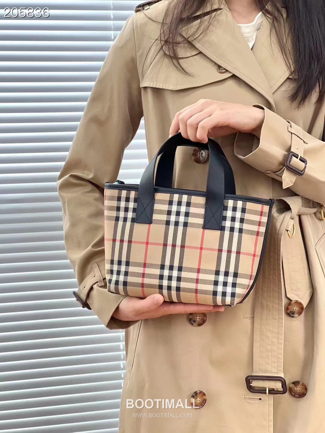 Burberry Check Canvas 246145 Cotton Beige Tote Bag 버버리 체크 캔버스 246145 코튼 베이지 토트백 27cm 4